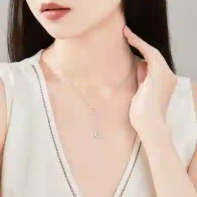 老凤祥 流光葫芦 闪耀轻奢高级感百搭新中式 小众葫芦设计 日常通勤百搭气质 精美#好运天然 玉髓 项链 女款