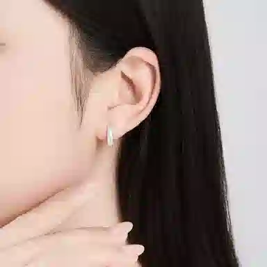 S925