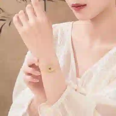 老凤祥 岁岁平安 新中式幸福圆满平安扣银链 气质清冷感简约百搭轻奢小众 女朋友闺蜜约会恋爱表白告白手饰#好运天然 玉髓 手链女生 女款