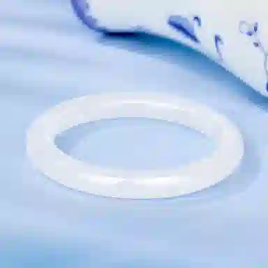 老凤祥 【高品质】月光绮梦 新中式国潮复古温柔古风素圈 简约百搭气质清冷感 汉服旗袍约会礼盒#好运天然 白水晶 手镯 女款