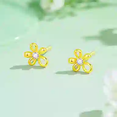 老凤祥 【足银】浪漫甜美可爱花朵森系小清新养耳洞睡觉免摘 小众设计日常通勤百搭温柔显气质闺蜜女友精美礼盒#好运 足银 耳钉 女款