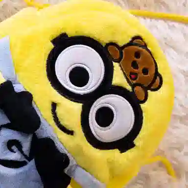MINIONS Friends Crossbody Bag