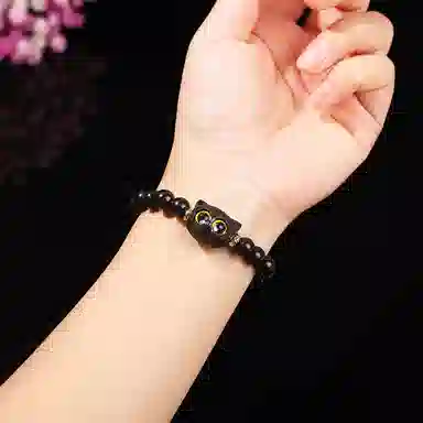 MIDNIGHT MOMENT