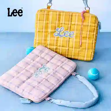 Lee Quilted Shoulder Bag