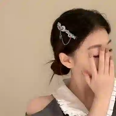 秦福炫 生肖龙流苏轻奢设计感 发夹 女款 银色