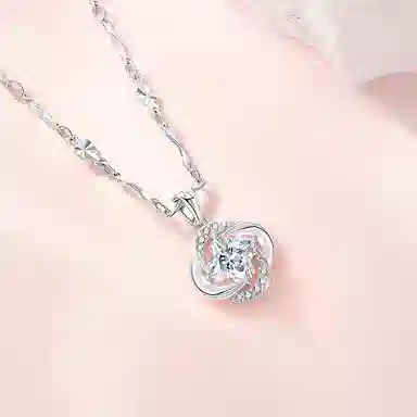 925