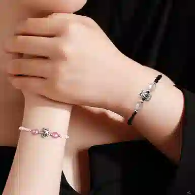 999