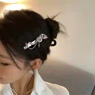 秦福炫 生肖龙流苏轻奢设计感 发夹 女款 银色