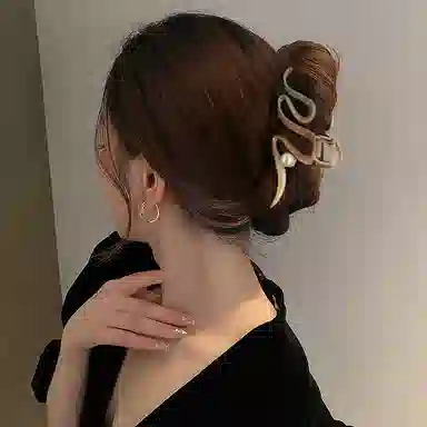 秦福炫 小众设计感渐变色线条抓夹冷淡风鲨鱼夹高级感 发夹 女款