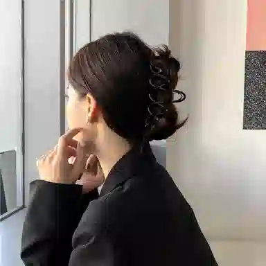 秦福炫 黑色波浪 后脑勺鲨鱼夹高级感盘发大号 发夹 女款