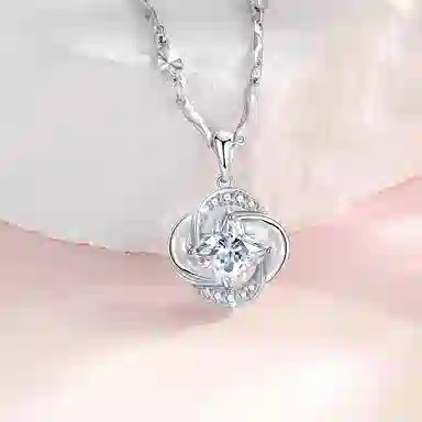 925