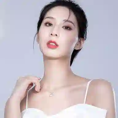 秦福炫 三生有杏 小众设计感锁骨链珍珠款高级吊坠 珍珠 琉璃 项链 女款 银色