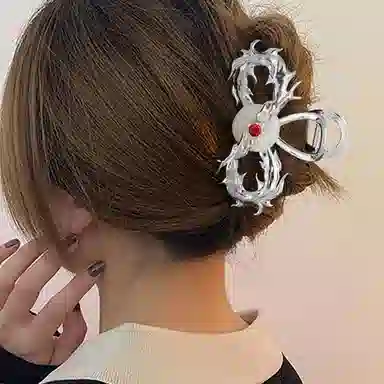 秦福炫 双龙献瑞 潮酷新中式鲨鱼夹后脑勺高级感 发夹 女款