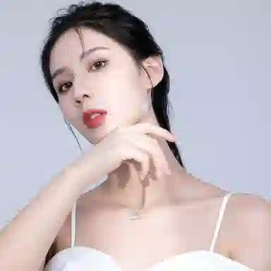 秦福炫 三生有杏 小众设计感锁骨链珍珠款高级吊坠 珍珠 琉璃 项链 女款 银色