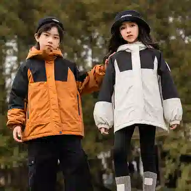鸭鸭 童装 拼色夹棉连帽防水宽松中长款冲锋衣 儿童款