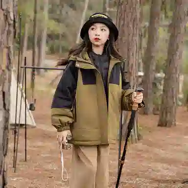 鸭鸭 拼色夹棉羽绒内胆三合一可拆卸防水中长款冲锋衣 儿童款