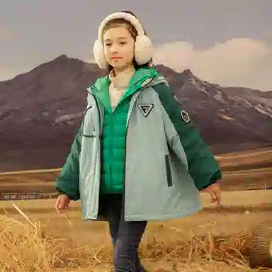 鸭鸭 童装 拼色连帽加绒羽绒内胆三合一户外冲锋衣 儿童款