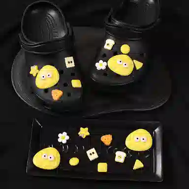 ZUOWEISHIJIA Crocs DIY