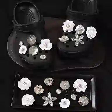 ZUOWEISHIJIA Crocs