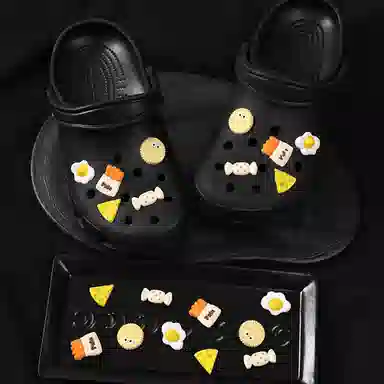 ZUOWEISHIJIA Crocs DIY