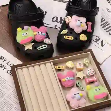 ZUOWEISHIJIA Crocs DIY