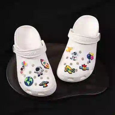 ZUOWEISHIJIA Crocs