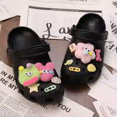 ZUOWEISHIJIA Crocs DIY