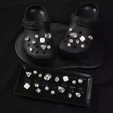 ZUOWEISHIJIA Crocs DIY