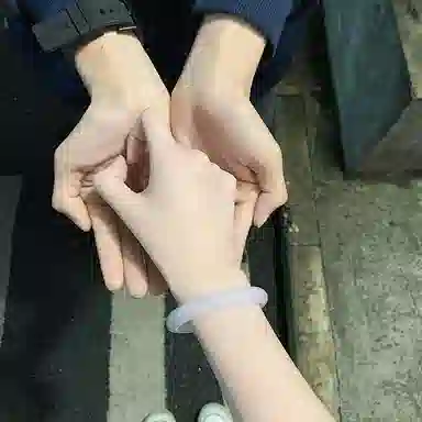 雅谷 金丝翠 白月光  一步一响 国风国潮 古风汉服旗袍 新中式 轻奢高级感 小众设计  优雅水润 气质显白 天山翠 玉石手镯 女款