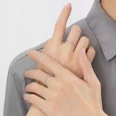 中国黄金 珍·如金 一见钟情 爱意缠绕 足银 戒指 男女同款情侣款 银色 礼盒装