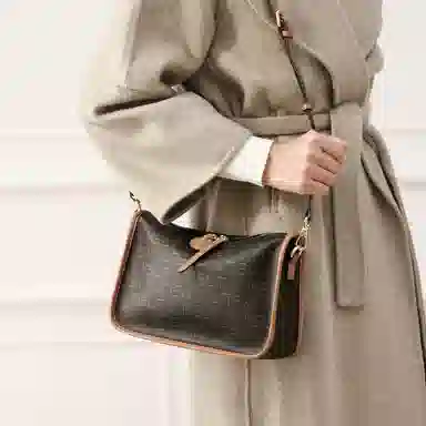 Mashalanti Classic Letter PVC Crossbody Bag