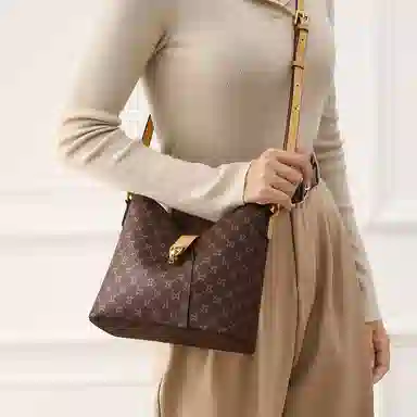 Mashalanti Vintage Classic PVC Shoulder Bag Deep Brown Cream