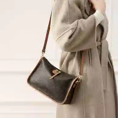 Mashalanti Classic Letter PVC Crossbody Bag