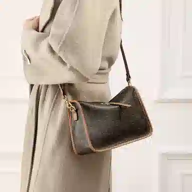 Mashalanti Classic Letter PVC Crossbody Bag