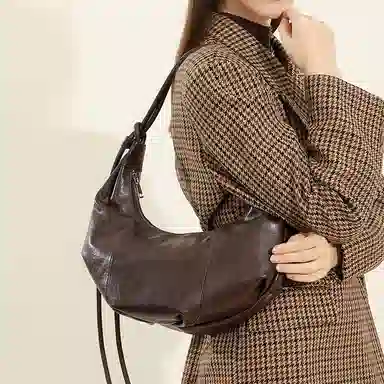 VANDEE Casual Leather Shoulder Bag