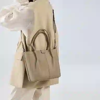 VANDEE Tote