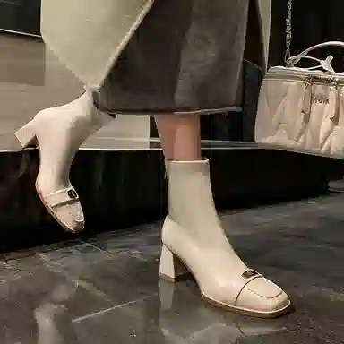 牛皮革 经典时尚粗跟方头金属扣百搭 短靴 女款