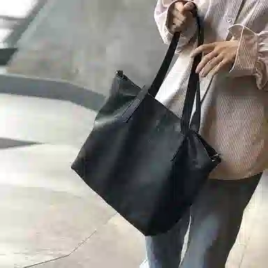 VANDEE Tote