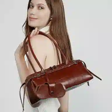 VANDEE Retro Shoulder Bag