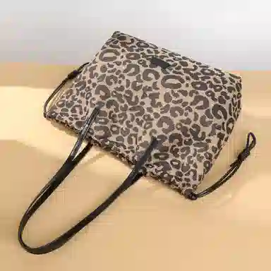 VANDEE Commuter Tote Bag