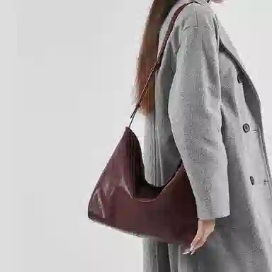 VANDEE Shoulder Bag