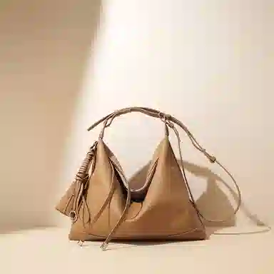 通勤慵懒风 设计纯色高级感 头层牛皮 单肩包 常规 女款 多色