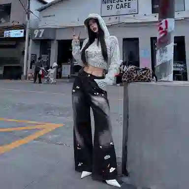 HUANQIU vibe