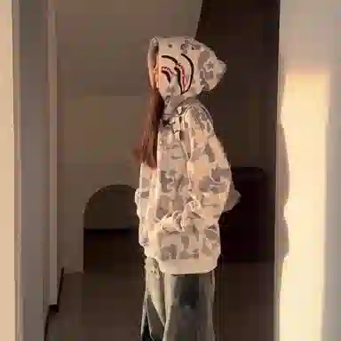 虫小绿 美式复古重磅假两件双帽鲨鱼头万针刺绣涂鸦卡通宽松运动上衣大码通勤百搭高街潮流满印迷彩长袖外套拉链开衫卫衣 男女同款