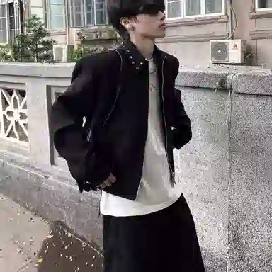 虫小绿 美式街头潮牌小众金属铆钉设计感垫肩翻领外套短款上衣春秋季高级感休闲百搭拉链夹克 男女同款