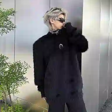 虫小绿 潮流高级感仿貂绒垫肩圆领上衣秋冬季美式复古潮牌设计宽松慵懒风毛衣休闲百搭痞帅套头针织衫 男女同款
