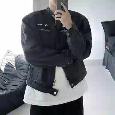 虫小绿 美式水洗做旧短款高级感痞帅发型师潮牌男装垫肩设计感夹克上衣金属装饰宽松休闲小立领拉链牛仔外套 男女同款