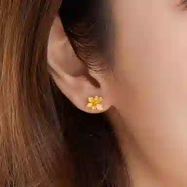 六福珠宝 气质 黄金 玉兰花 耳饰 足金 耳钉 女款