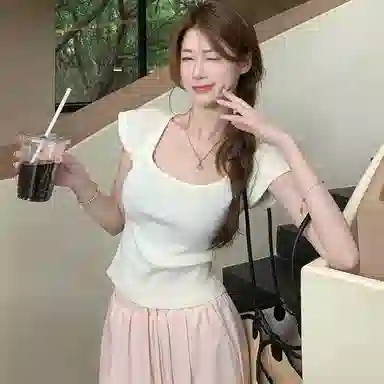 aimilian T