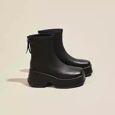 DAPHNE PU 7.5cm